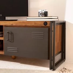 Ars manufacti TV-Lowboard Manchester II - Akazie massiv / Metall - Akazie / Anthrazit -Wohnzimmermöbel boutique en ligne 1000008809 220630 021 MOOD DETAILS P000000001000008809 mood