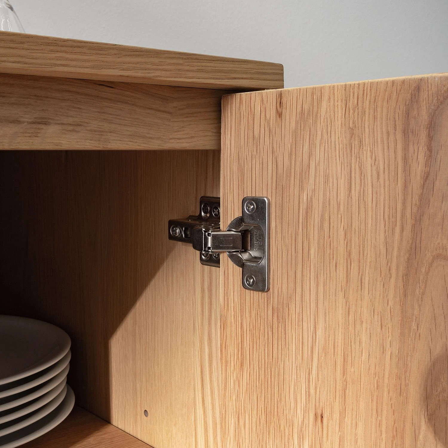 Ars manufacti Sideboard Dharai - Echtholzfurnier / Metall - Eiche / Silber 13 Ars manufacti Sideboard Dharai - Echtholzfurnier / Metall - Eiche / Silber – Bild 13