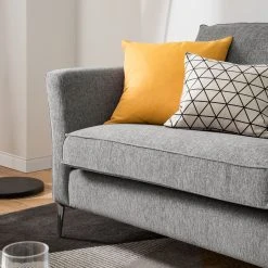 Fredriks Sofa Mirabela (3-Sitzer) - Haselnuss 23 Fredriks Sofa Mirabela (3-Sitzer) - Haselnuss -Wohnzimmermöbel boutique en ligne 1000117440 100 GALLERYIMAGES P000000001000117440