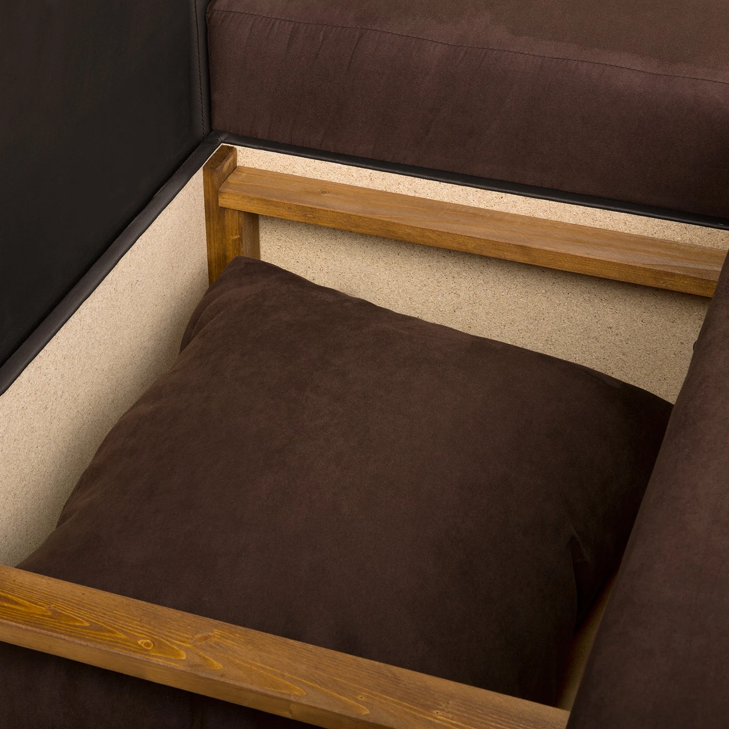 Fredriks Ecksofa Kardinya - Kunstleder / Microfaser - Dunkelbraun - Longchair davorstehend rechts 16 Fredriks Ecksofa Kardinya - Kunstleder / Microfaser - Dunkelbraun - Longchair davorstehend rechts – Bild 16