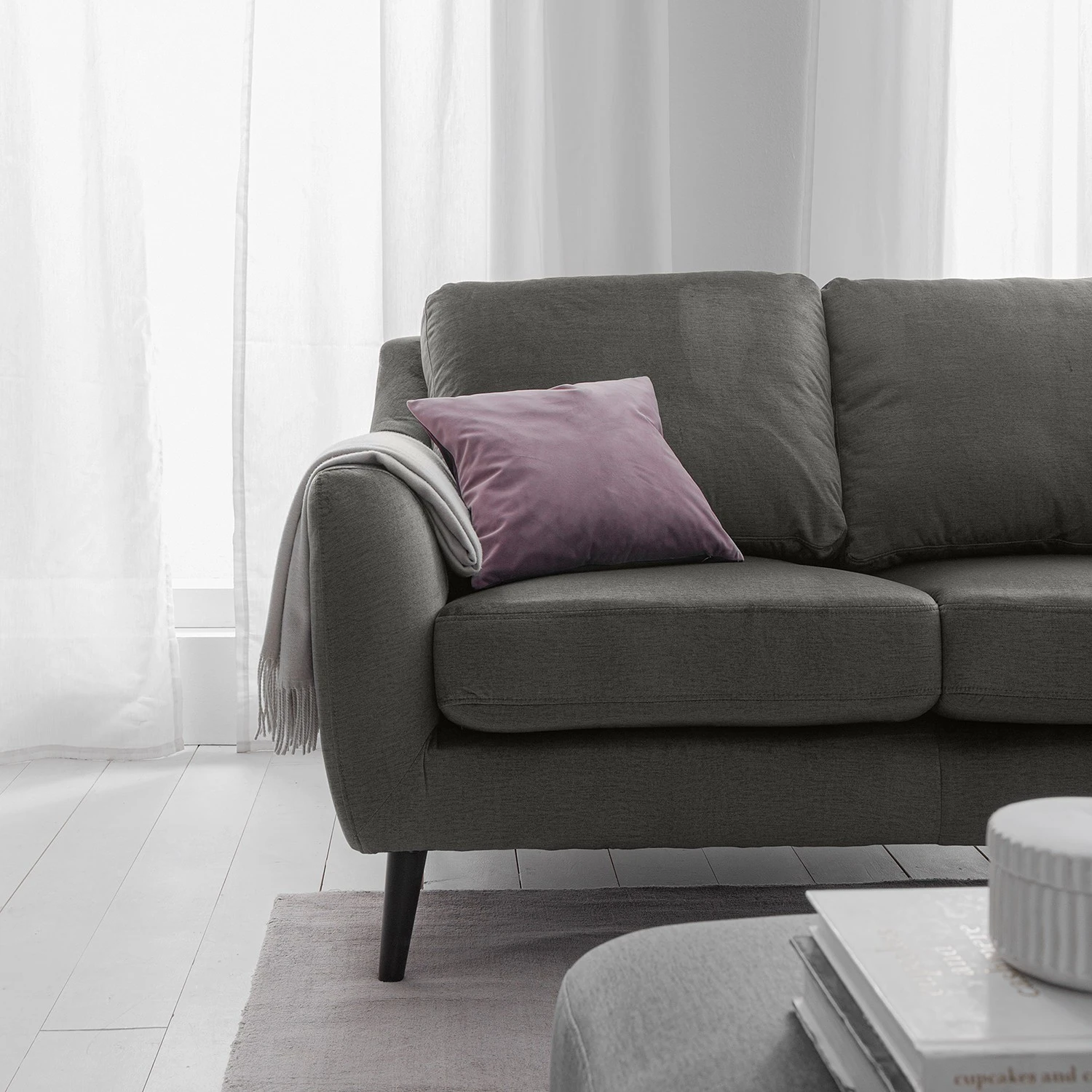 Jack & Alice Sofa Tennyson (2-Sitzer) - Samt - Grau 11 Jack & Alice Sofa Tennyson (2-Sitzer) - Samt - Grau – Bild 11