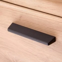 Naturoo Kommode Coulogne - Balkeneiche Dekor / Grau - Breite: 119 cm -Wohnzimmermöbel boutique en ligne 1000184638 190827 14261300060 DETAILS P000000001000184638