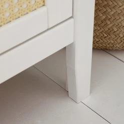 Maison Belfort Kommode Belleria I - Kiefer massiv / Wiener Geflecht - Weiß 25 Maison Belfort Kommode Belleria I - Kiefer massiv / Wiener Geflecht - Weiß -Wohnzimmermöbel boutique en ligne 1000187592 200430 14091800018 DETAILS P000000001000187592