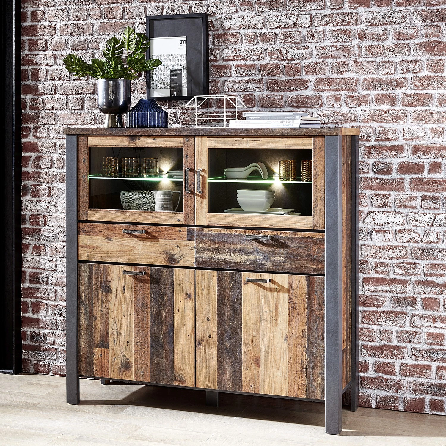 Red Living Highboard Blackpool I - Inkl. Beleuchtung - Altholz Dekor / Grau 2 Red Living Highboard Blackpool I - Inkl. Beleuchtung - Altholz Dekor / Grau – Bild 2