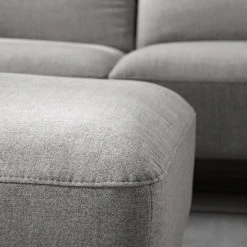 Studio Copenhagen Polsterhocker Berrie - Webstoff Milan: Hellgrau -Wohnzimmermöbel boutique en ligne 1000217333 210202 11080700024 DETAILS P000000001000217333