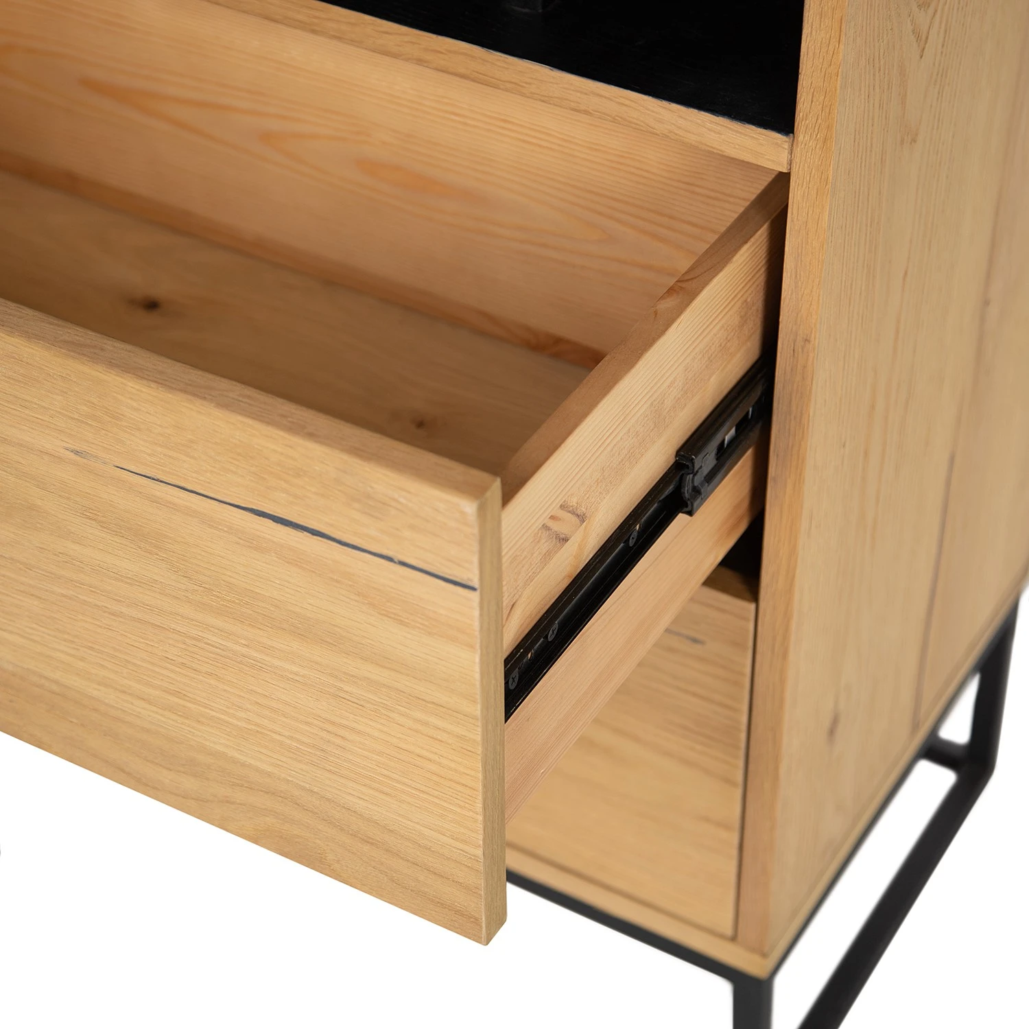 Studio Copenhagen Regal Flox I - Echtholzfurnier / Metall - Eiche / Schwarz 8 Studio Copenhagen Regal Flox I - Echtholzfurnier / Metall - Eiche / Schwarz – Bild 8