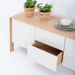 Studio Copenhagen Sideboard Maayka I - Eiche teilmassiv - Mushroom Creme / Eiche Hell 37 Studio Copenhagen Sideboard Maayka I - Eiche teilmassiv - Mushroom Creme / Eiche Hell -Wohnzimmermöbel boutique en ligne 1000277378 211012 153648000088 DETAILS P000000001000277378