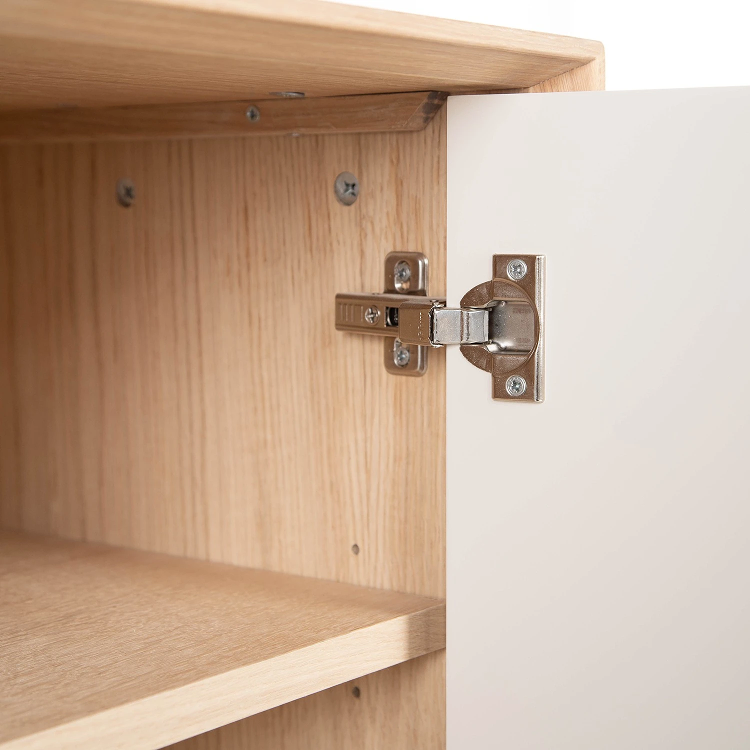 Studio Copenhagen Sideboard Maayka I - Eiche teilmassiv - Mushroom Creme / Eiche Hell 18 Studio Copenhagen Sideboard Maayka I - Eiche teilmassiv - Mushroom Creme / Eiche Hell – Bild 18