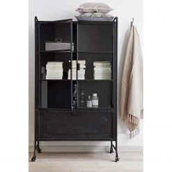 Red Living Vitrinenschrank Leska - Metall - Vintage Schwarz -Wohnzimmermöbel boutique en ligne 1000304148 211029 123411000024 MOOD DETAILS P000000001000304148 mood