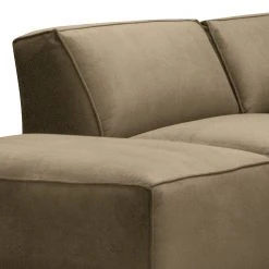 Jack & Alice Wohnlandschaft Bramming - Samt Juna: Taupe - Ottomane davorstehend links -Wohnzimmermöbel boutique en ligne 1000306907 220331 050 DETAILS P000000001000306907