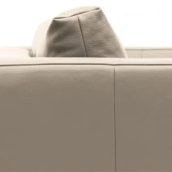 Studio Copenhagen Sofa Madison (2-Sitzer) - Echtleder Savka: Creme -Wohnzimmermöbel boutique en ligne 1000333838 220301 070 DETAILS P000000001000333838