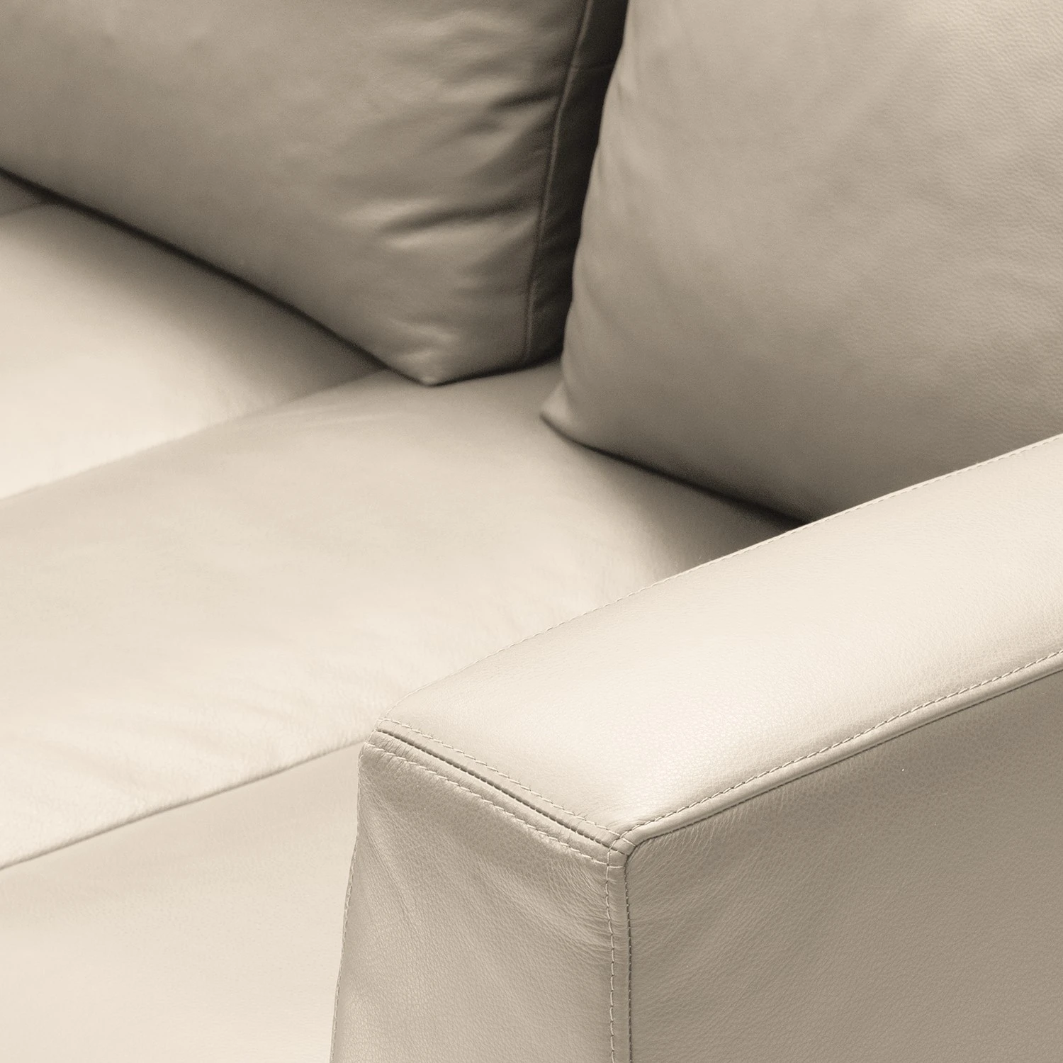 Studio Copenhagen Ecksofa Madison I - Echtleder Neka: Hellgrau - Breite: 319 cm - Ottomane davorstehend links 6 Studio Copenhagen Ecksofa Madison I - Echtleder Neka: Hellgrau - Breite: 319 cm - Ottomane davorstehend links – Bild 6