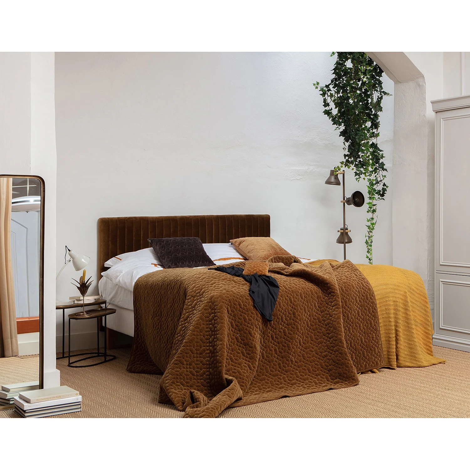 Red Living Beistelltisch Yantai (2er-Set) - Metall - Messing / Schwarz 2 Red Living Beistelltisch Yantai (2er-Set) - Metall - Messing / Schwarz – Bild 2