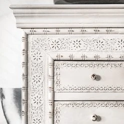 Ridgevalley Kommode Missoula - Mango massiv - Vintage Weiß -Wohnzimmermöbel boutique en ligne 1000359912 220624 030 DETAILS P000000001000359912