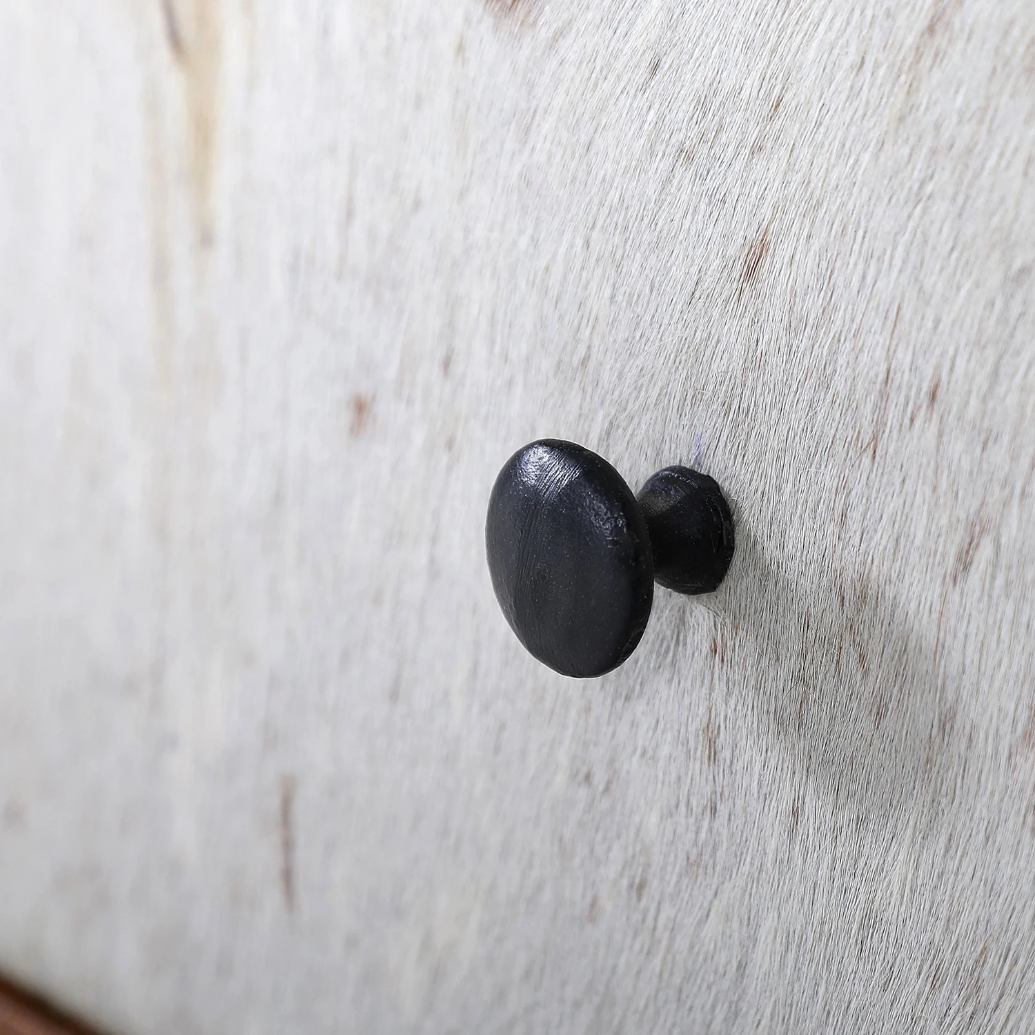 Red Living Sideboard Vallentuna - Mango massiv / Metall - Mango / Schwarz 11 Red Living Sideboard Vallentuna - Mango massiv / Metall - Mango / Schwarz – Bild 11