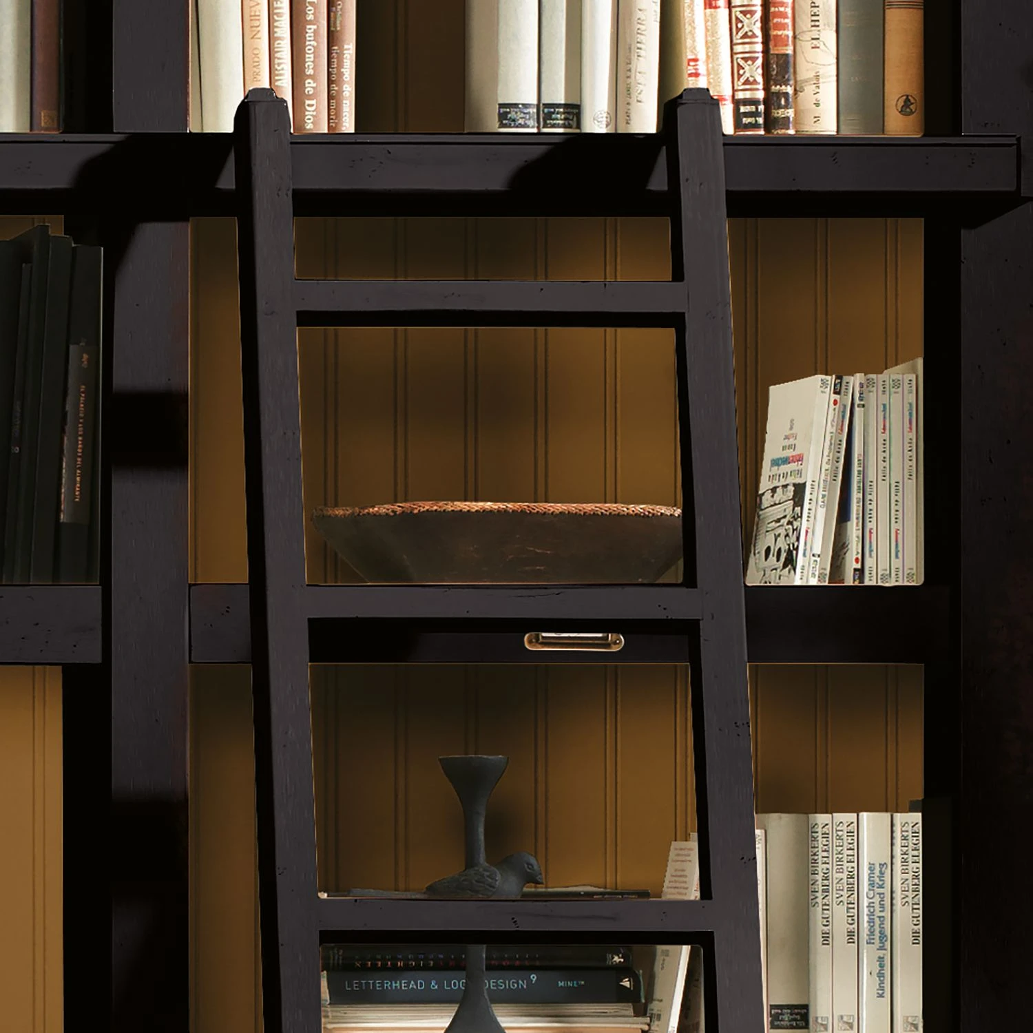 Maison Belfort TV-Wand Azjana I - Schwarz / Pinie Honig - Mit Leiter 4 Maison Belfort TV-Wand Azjana I - Schwarz / Pinie Honig - Mit Leiter – Bild 4